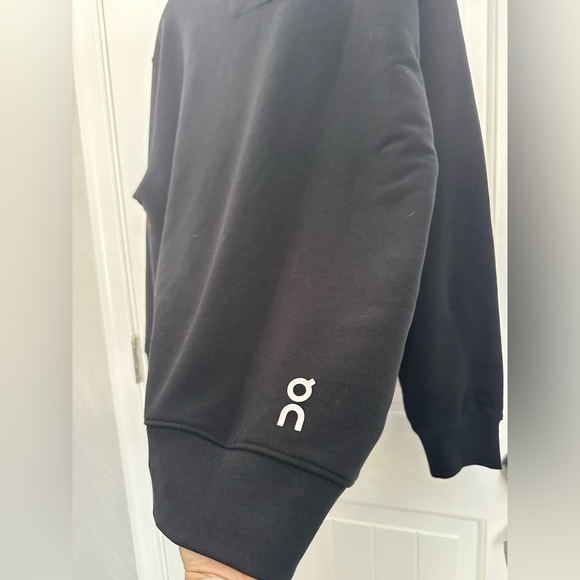 ON crewneck sweater, black, size S - Picture 6 of 8
